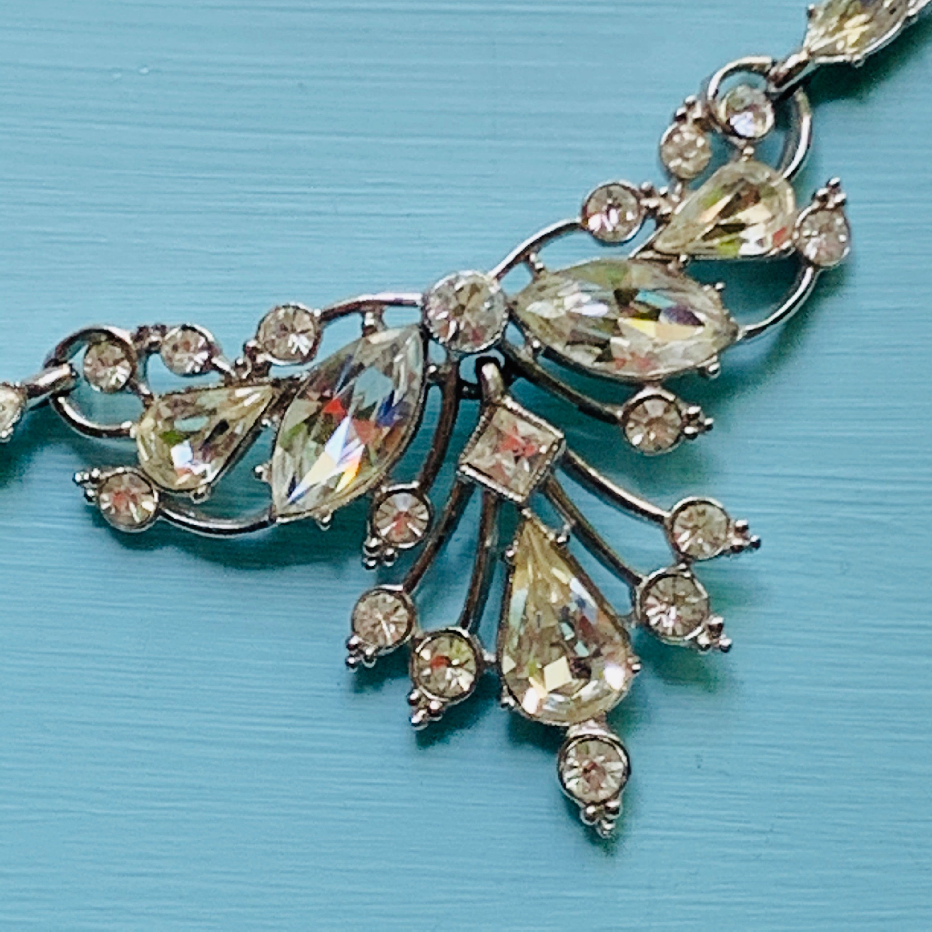 Vintage 1950s-1960s Blue Rhinestone Collar/ChokerNecklace - The Jewelry  Stylist
